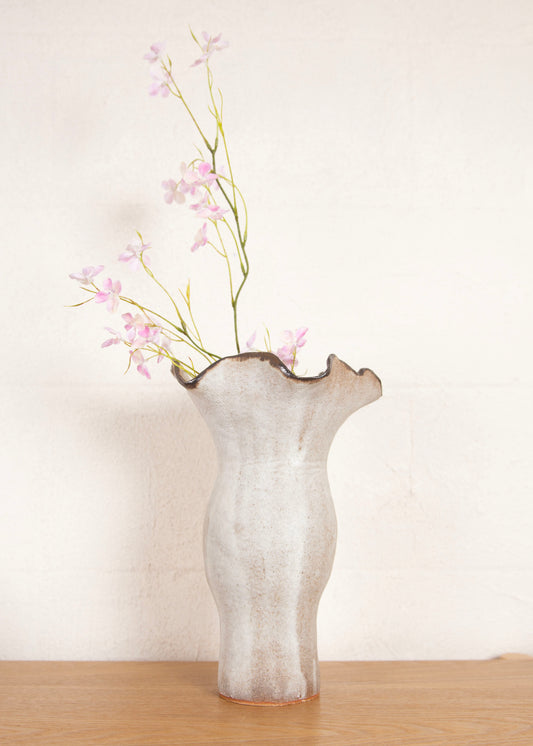 GUMNUT VASE VIII