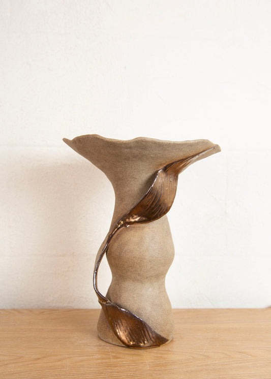 GUMNUT VASE III