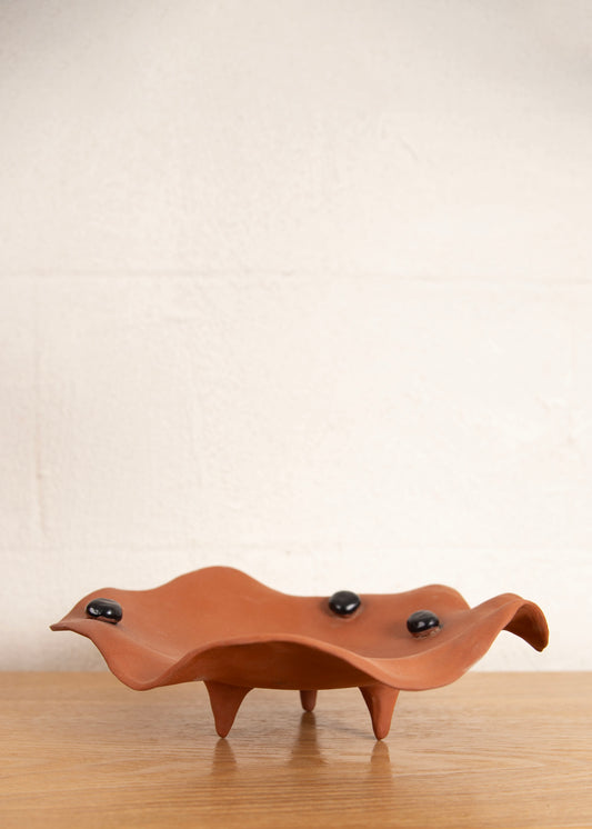 SPOTTY TERRACOTTA FOOTED DISH