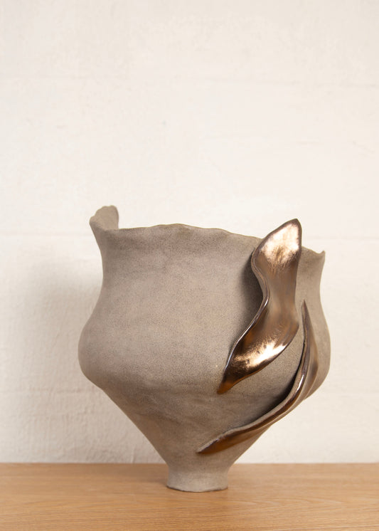 GUMNUT VASE V