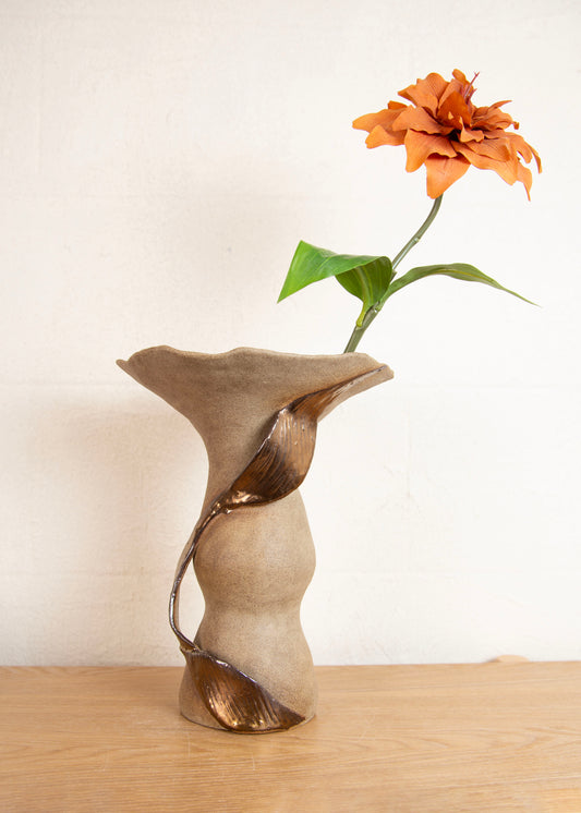 GUMNUT VASE III